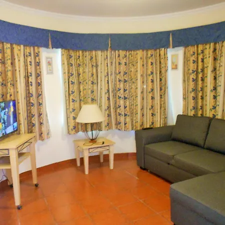 Apartamento No Parque Dos Reis 아파트 *